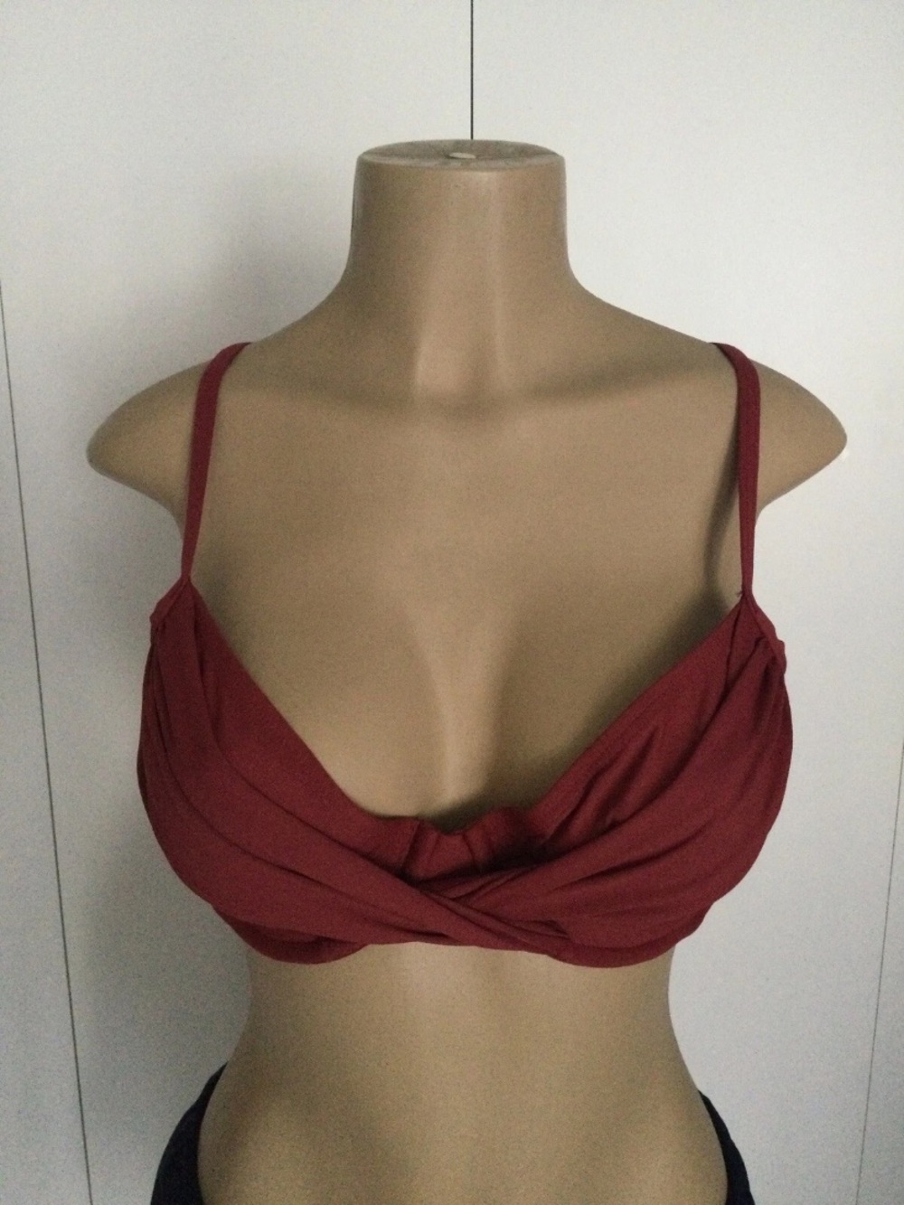 Sunsets Tuscan Red Underwire Top Size 36D/38D